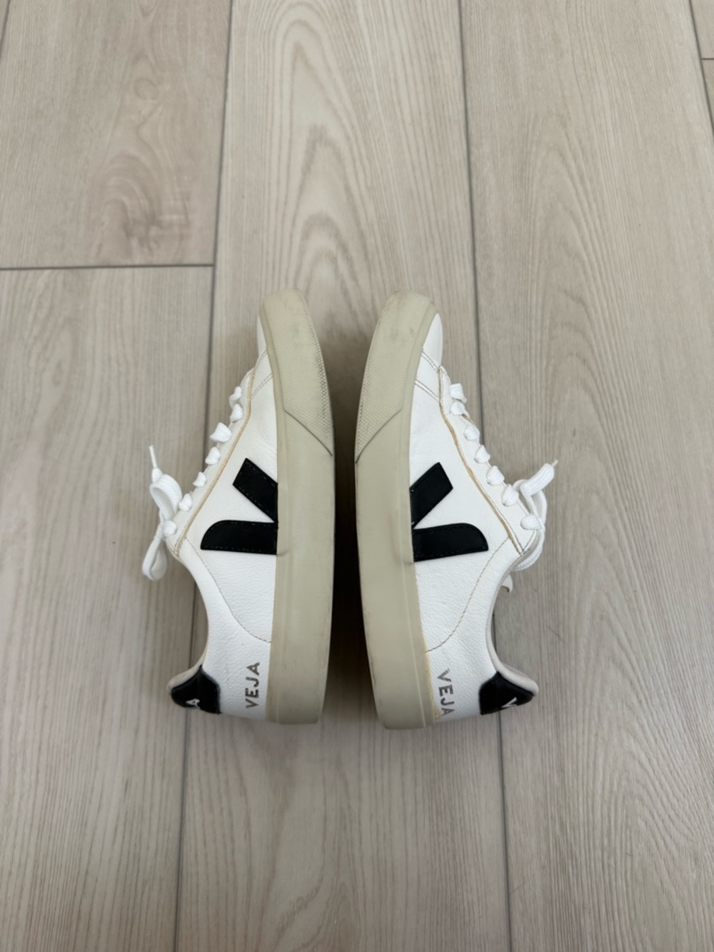 Veja Campo Sneakers - Picture 3 of 7